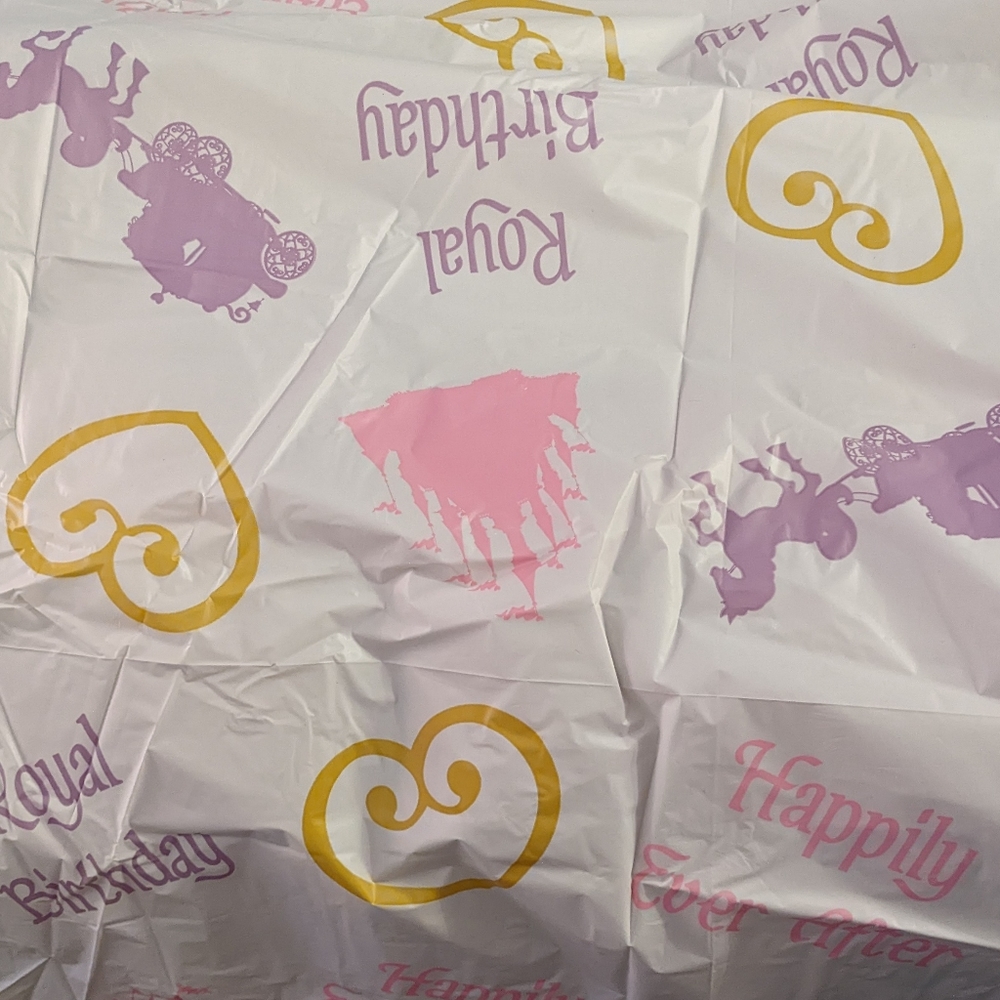 EUC 🎂👑 Birthday Princess 👑🎂 Table Cover